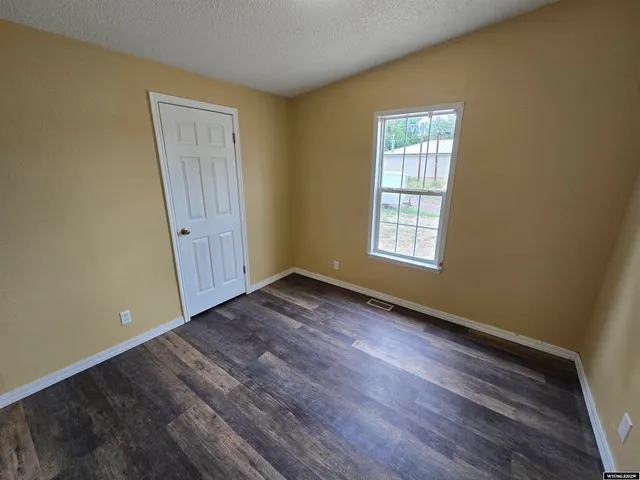 $184,533 | 220 Liberty Street, Rock Springs, WY 82901