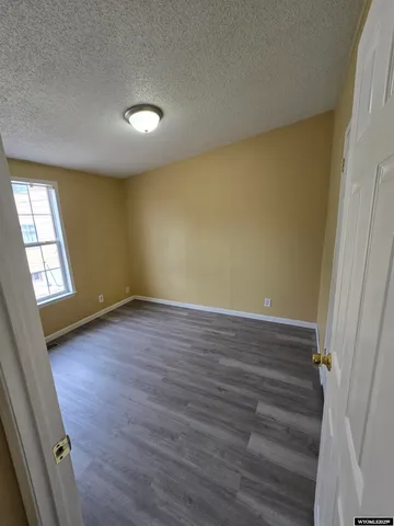 $184,533 | 220 Liberty Street, Rock Springs, WY 82901