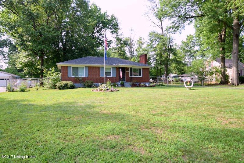 4307 Lambert Road Louisville, KY 40219 - Photo 3 of 34 DSC_0460