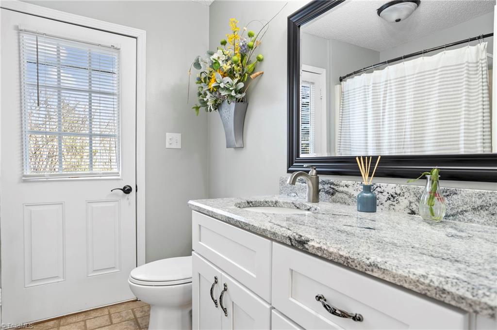 3876 Redbud Road Haw River, NC 27258 - Photo 12 of 30 Gallery Image 12