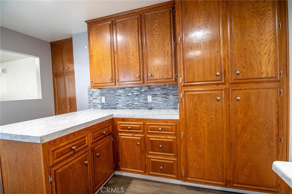 3112 Lynae Way Hemet, CA 92545 - Photo 11 of 26 a bathroom with a sink and a mirror