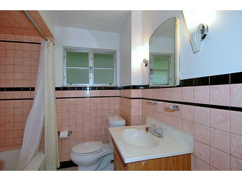3290 Cedar Run Road Allison Park, PA 15101 - Photo 14 of 23 Full Bath.