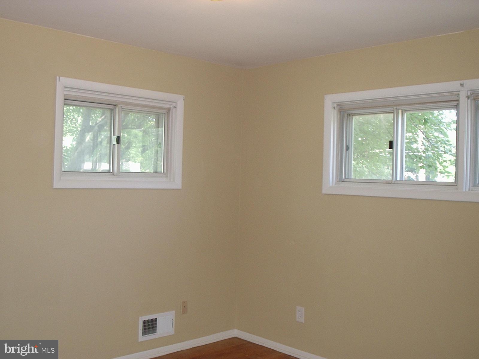 4202 Bedford Road Baltimore, MD 21208 - Photo 8 of 30 Bedroom