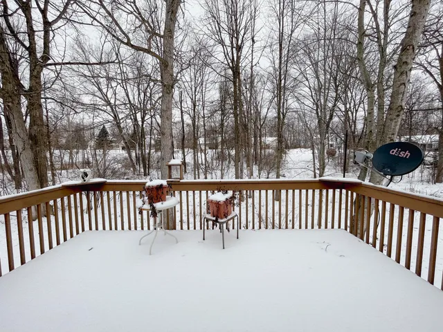 $309,000 | 332 Wildwood Drive, Manchester, MI 48158