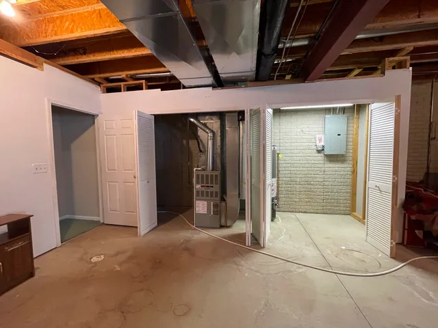 $309,000 | 332 Wildwood Drive, Manchester, MI 48158