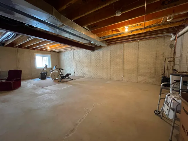 $309,000 | 332 Wildwood Drive, Manchester, MI 48158