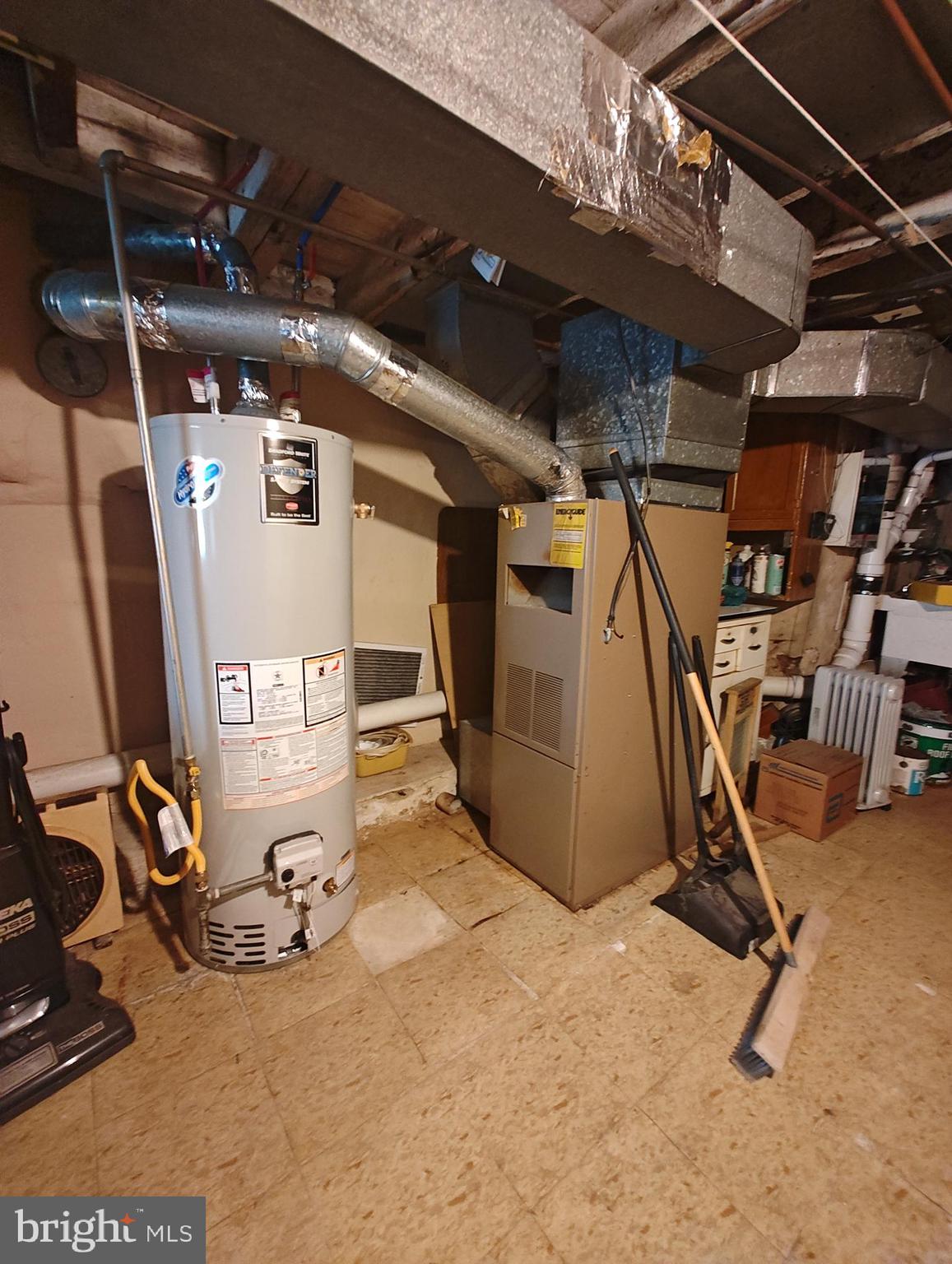 3274 Cedar Street Philadelphia, PA 19134 - Photo 16 of 18 a view of a room with gym equipment