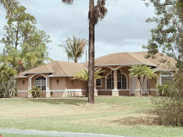 $4,500 | 7534 Coconut Boulevard, West Palm Beach, FL 33412