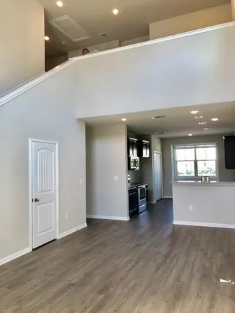 $2,200 | 516 East Slaughter Lane, Unit 901, Austin, TX 78744