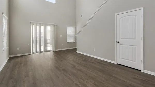 $2,200 | 516 East Slaughter Lane, Unit 901, Austin, TX 78744