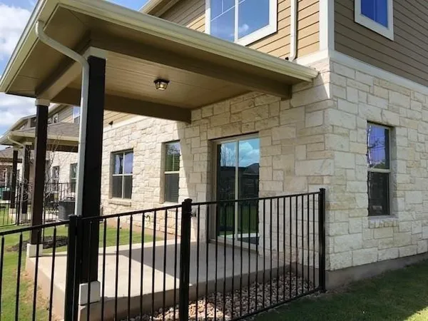 $2,200 | 516 East Slaughter Lane, Unit 901, Austin, TX 78744