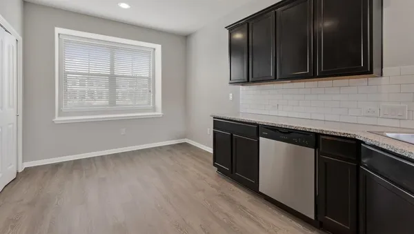 $2,200 | 516 East Slaughter Lane, Unit 901, Austin, TX 78744