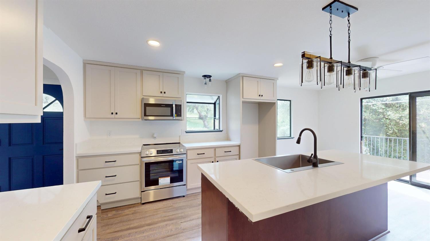 20442 North Sunshine Road Sonora, CA 95370 - Photo 2 of 20