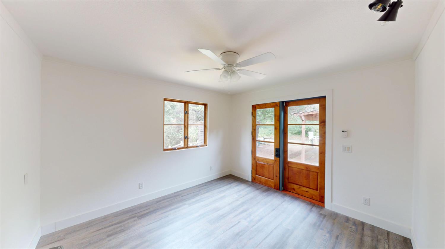 20442 North Sunshine Road Sonora, CA 95370 - Photo 10 of 20