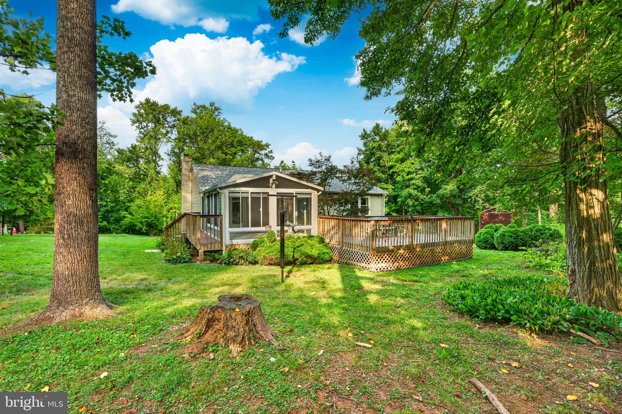 2602 Pheasant Run Spring City, PA 19475 - Photo 2 of 28 Gallery Image 2