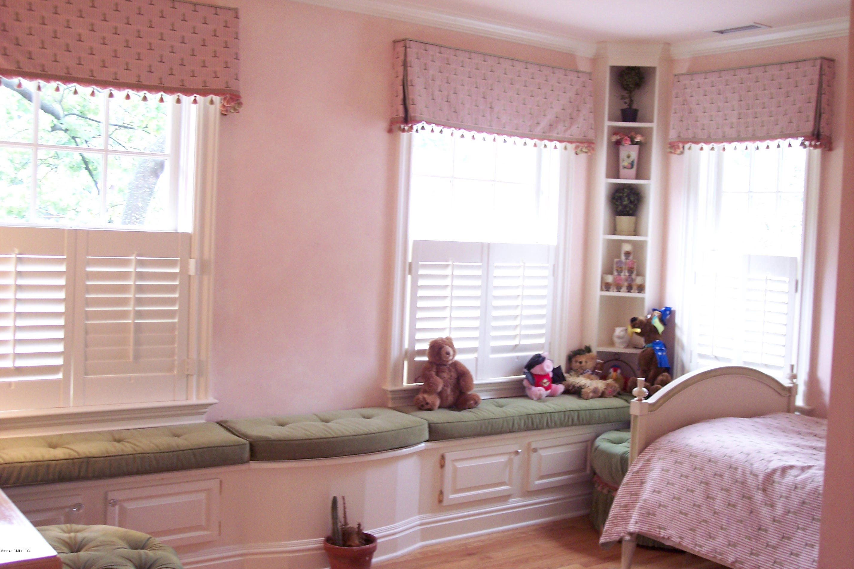 48 Arcadia Road Old Greenwich, CT 06870 - Photo 16 of 22 48 Arcadia Rd 010 copy