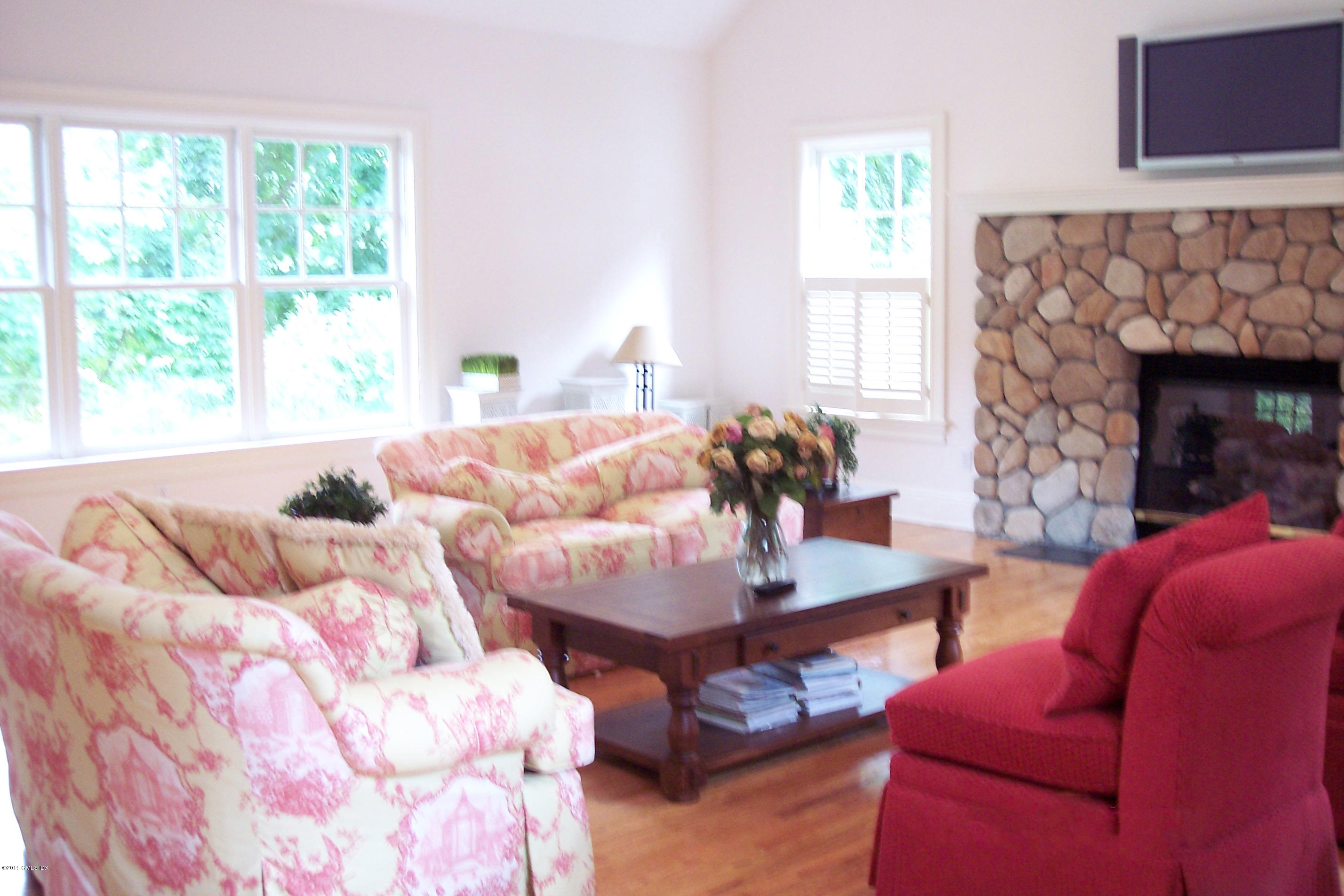 48 Arcadia Road Old Greenwich, CT 06870 - Photo 5 of 22 48 Arcadia Rd 002 copy