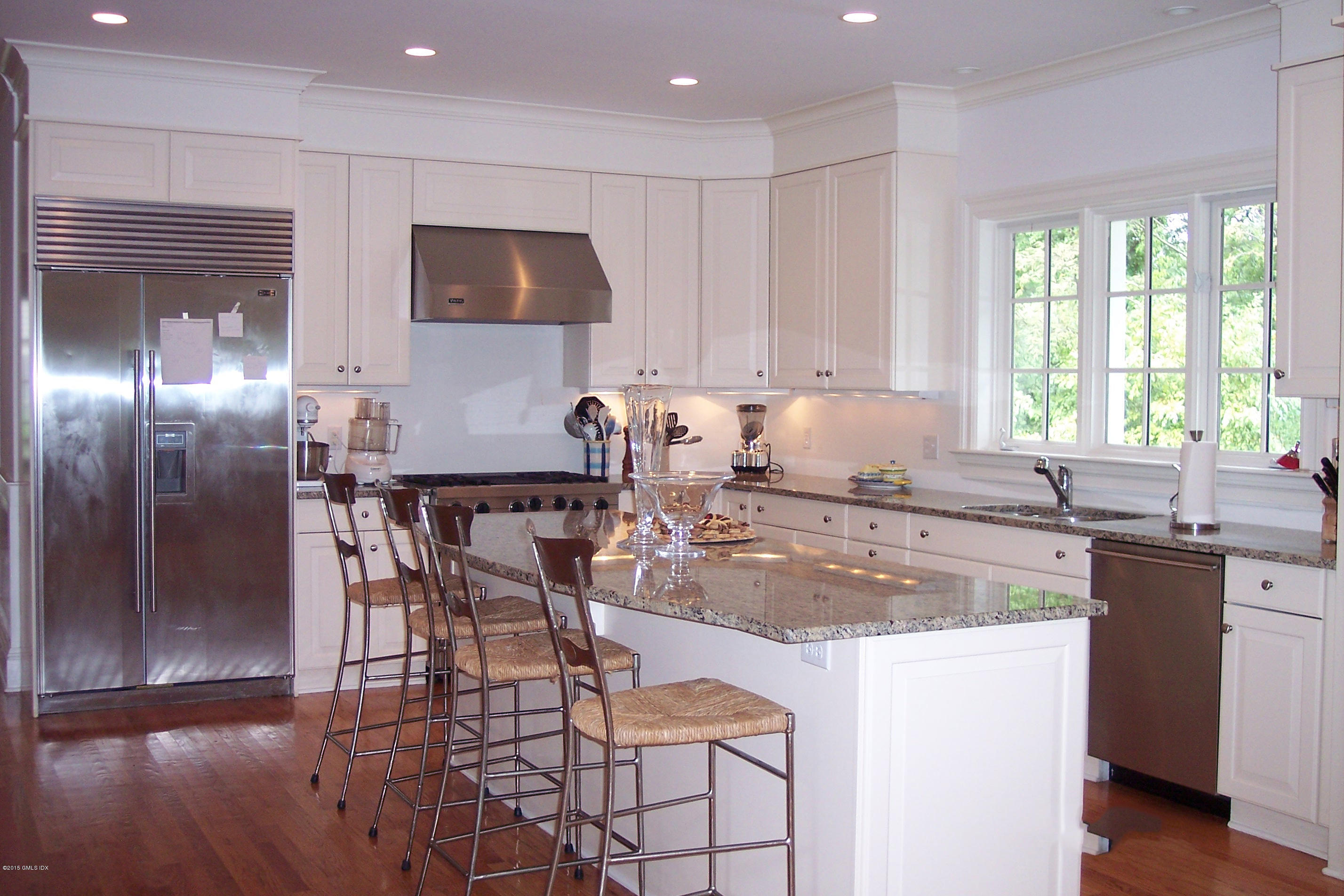 48 Arcadia Road Old Greenwich, CT 06870 - Photo 7 of 22 48 Arcadia Rd 031 copy