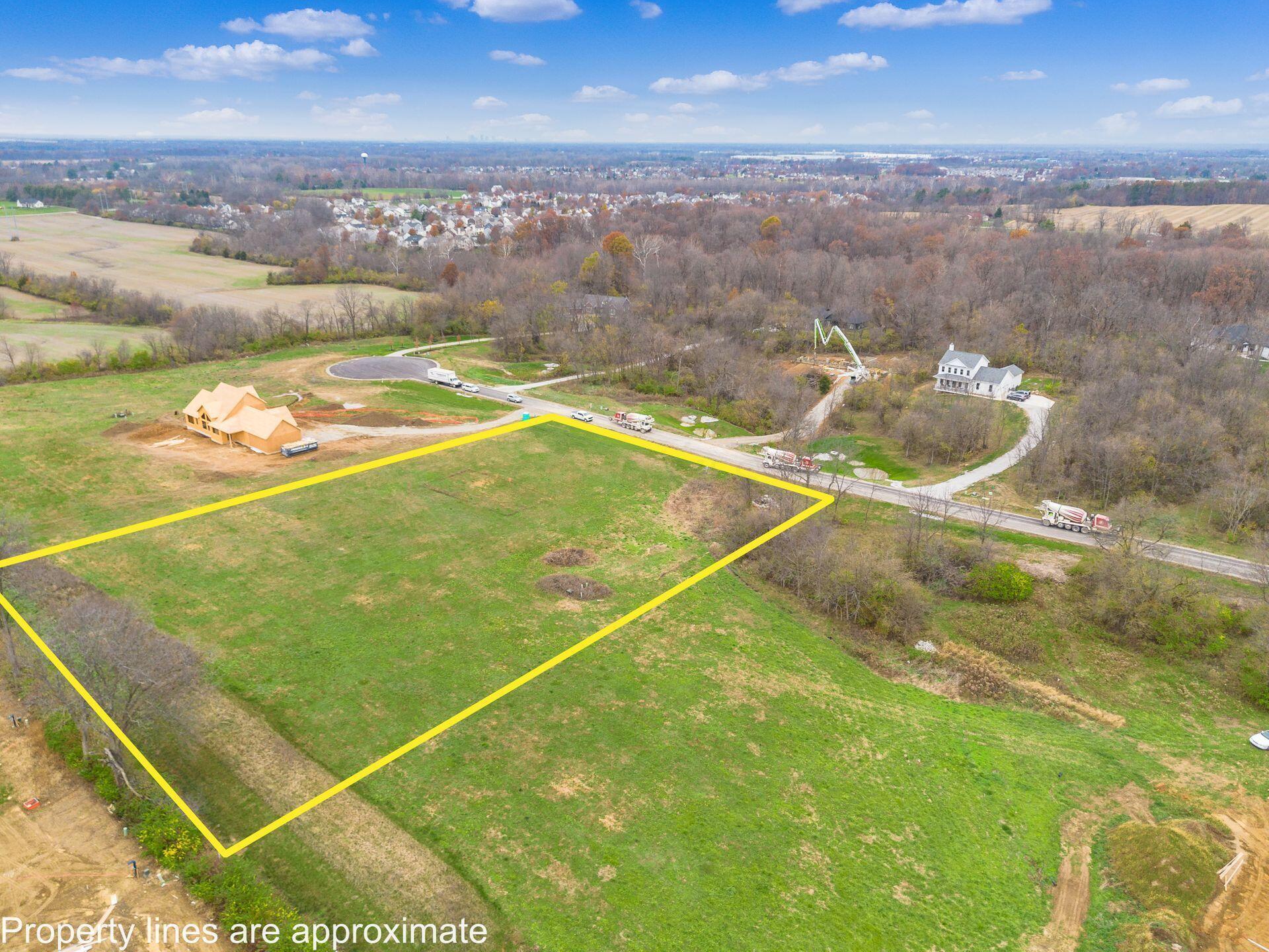 262 Alan Way Lithopolis, OH 43136 - Photo 4 of 25 10 Acres Of Nature Preserve & Green Space