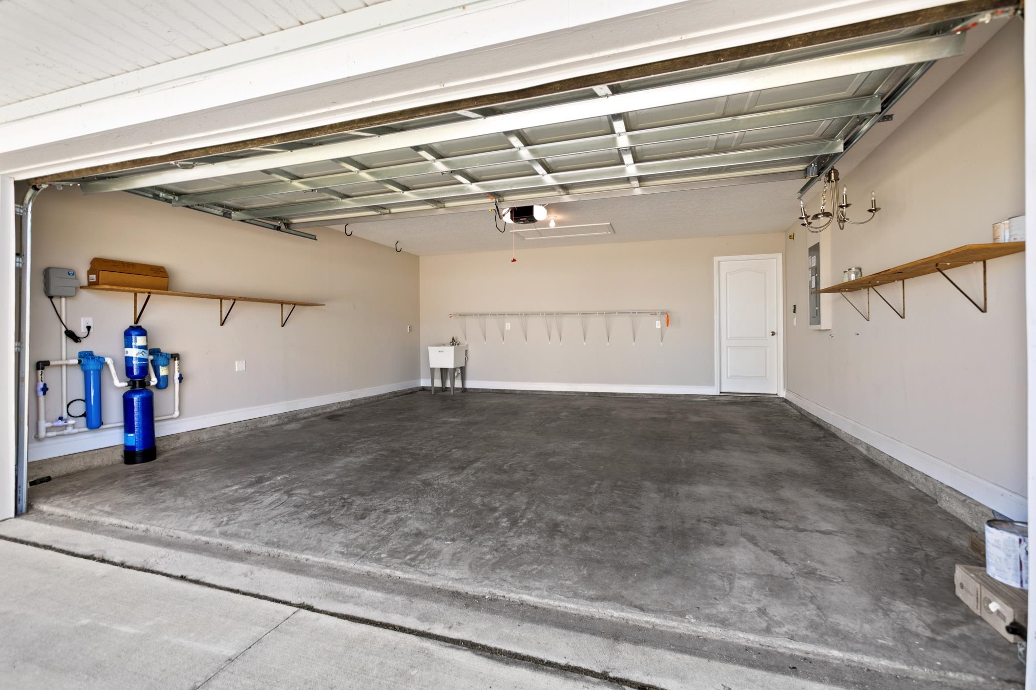 42 Huesca Court St. Augustine, FL 32084 - Photo 39 of 70 a view of a garage