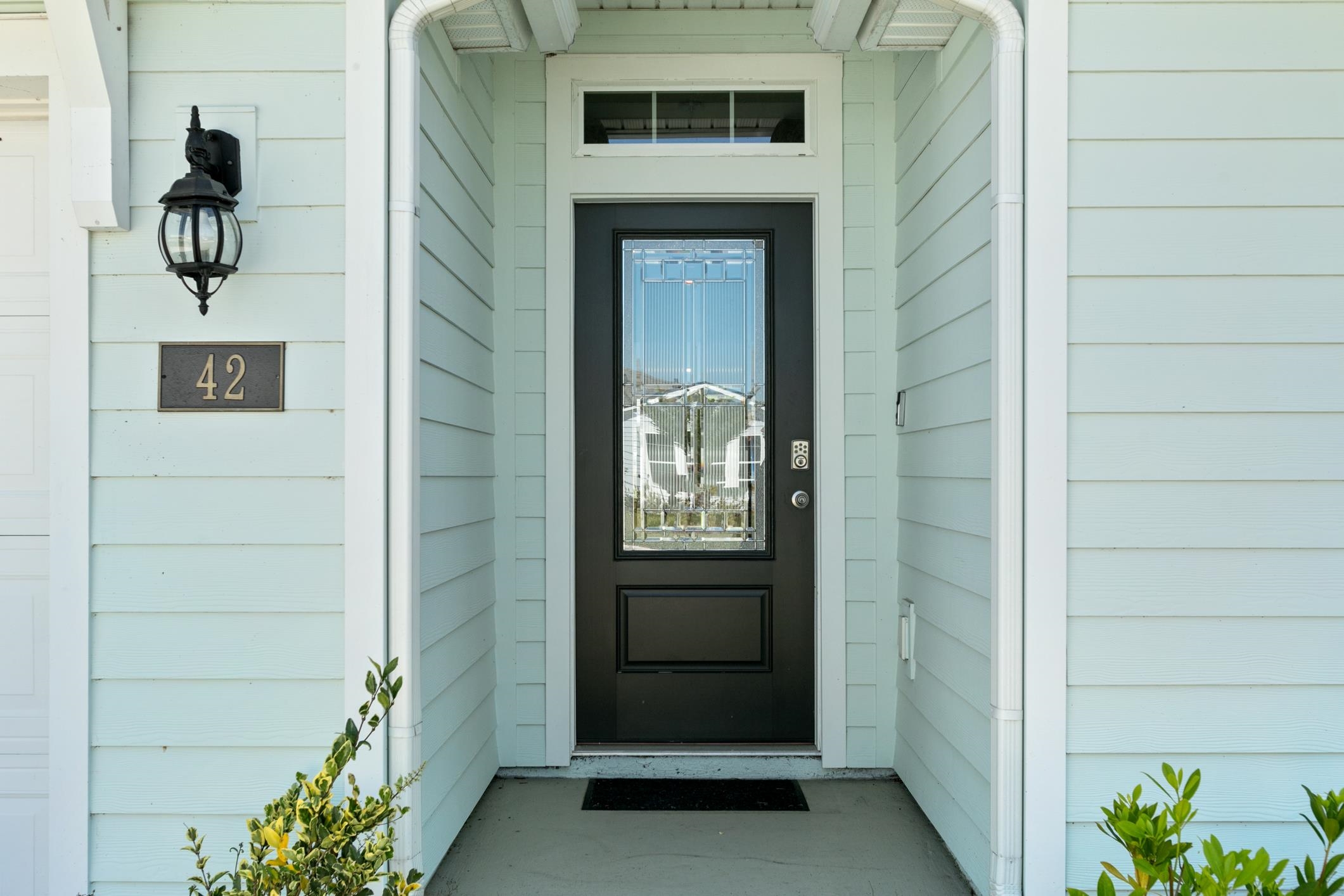 42 Huesca Court St. Augustine, FL 32084 - Photo 7 of 70 a glass door with a door
