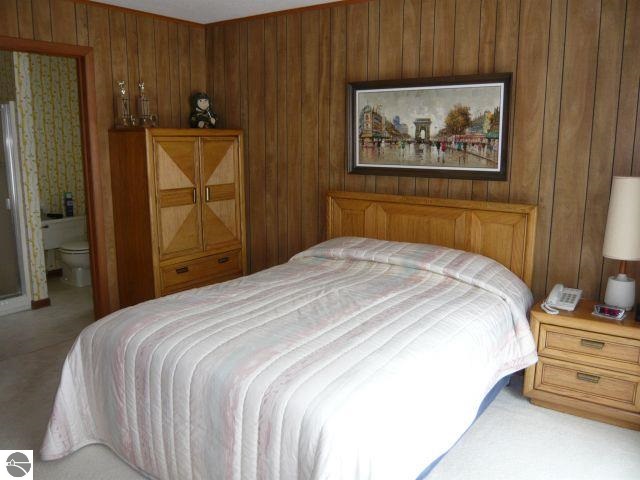 423 North Intermediate Lake Road Central Lake, MI 49622 - Photo 24 of 44 1829009-23.JPG