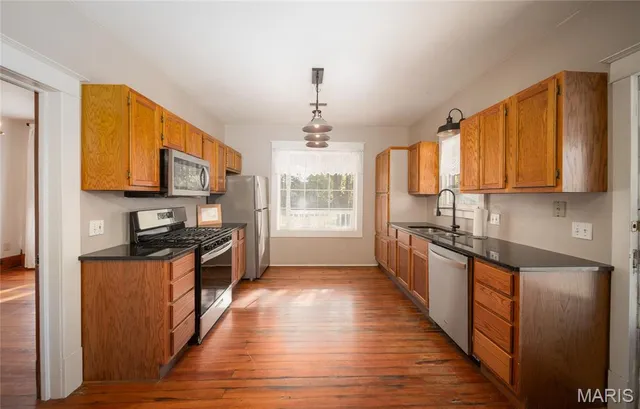 $230,900 | 803 East Center Street, Salem, MO 65560