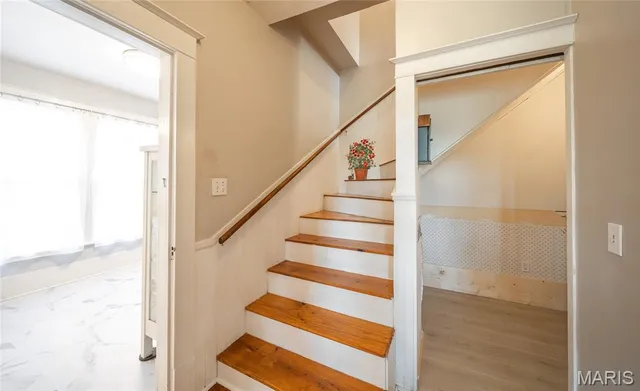 $230,900 | 803 East Center Street, Salem, MO 65560