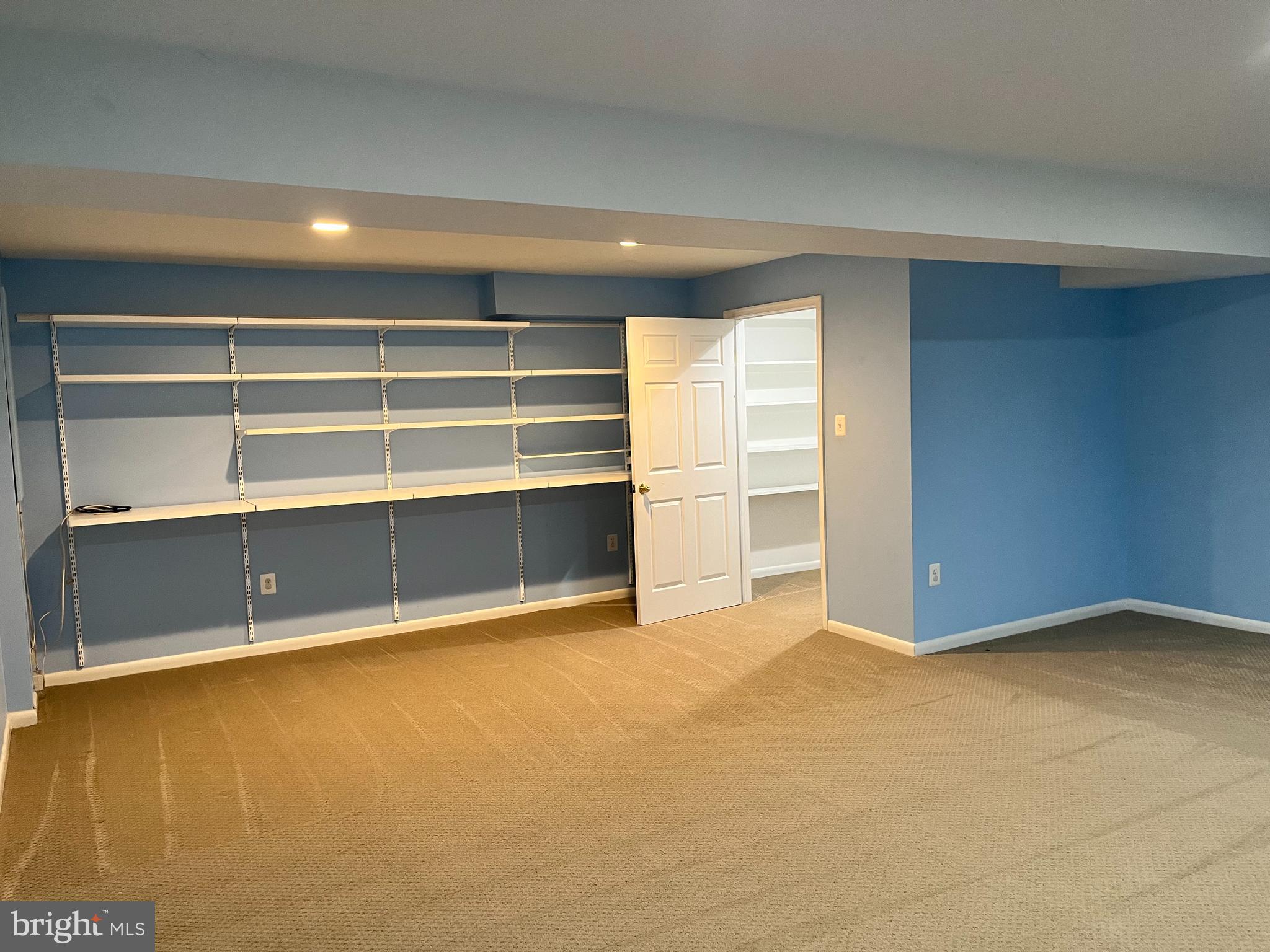 10220 Vale Road Vienna, VA 22181 - Photo 21 of 28