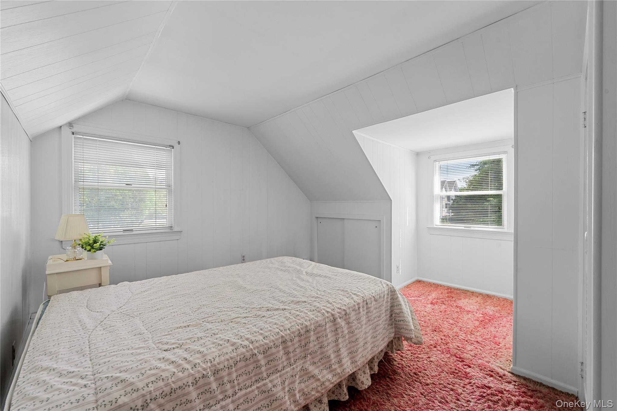 18 Lynton Road Albertson, NY 11507 - Photo 25 of 36 Gallery Image 25