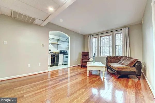 $1,850 | 2015 Key Boulevard, Unit 12604, Arlington, VA 22201