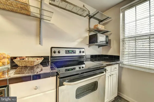 $1,850 | 2015 Key Boulevard, Unit 12604, Arlington, VA 22201