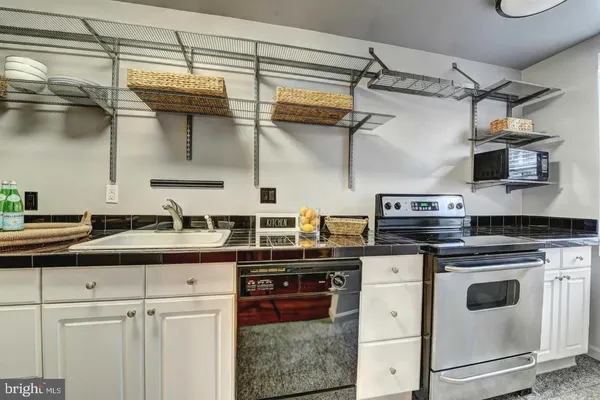 $1,850 | 2015 Key Boulevard, Unit 12604, Arlington, VA 22201