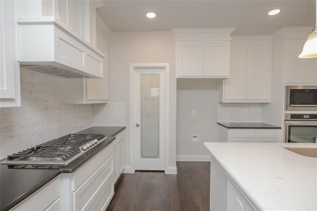 9322 Middle Ground Place Frisco, TX 75035 - Photo 10 of 36