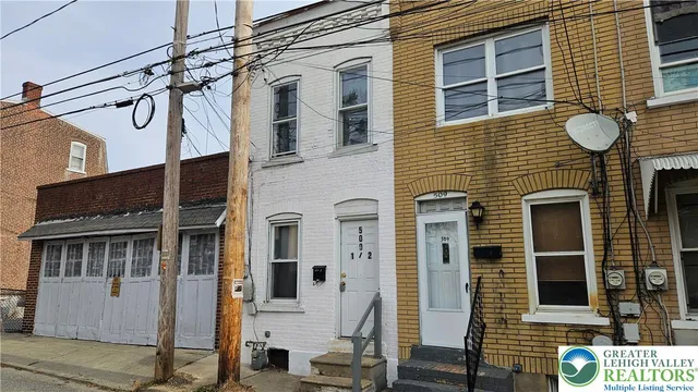 $1,350 | 509 North Railroad Street, Allentown, PA 18102