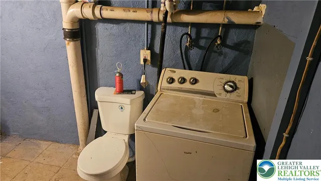 $1,350 | 509 North Railroad Street, Allentown, PA 18102