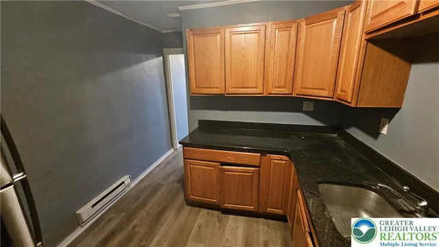 $1,200 | 509 North Railroad Street, Allentown, PA 18102