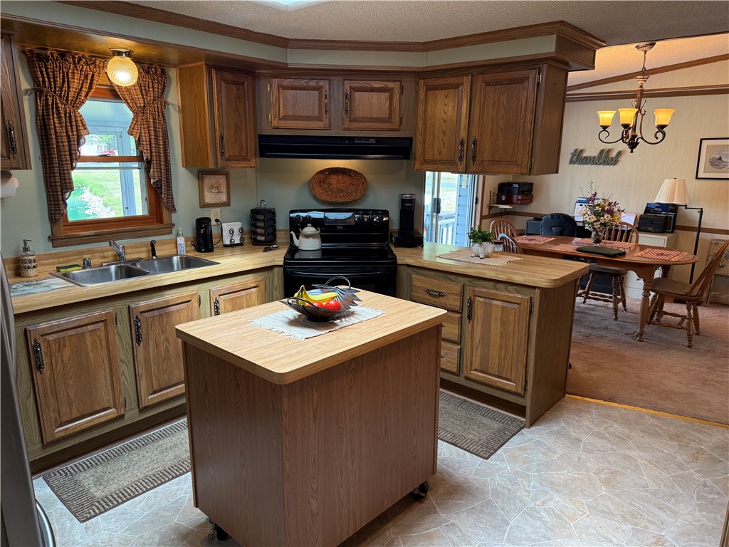 35 Hidden Meadows Drive Bergen, NY 14416 - Photo 3 of 32