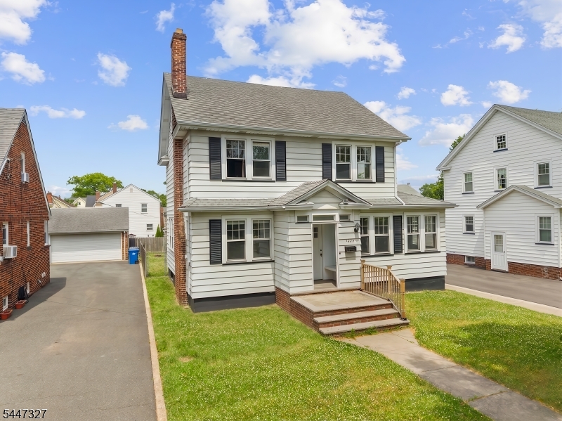 1029 Kipling Road Elizabeth, NJ 07208 - Photo 3 of 26