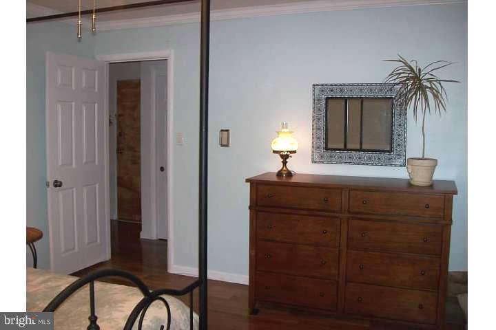 5111 8th Road South, Unit 407 Arlington, VA 22204 - Photo 12 of 15 Bedroom