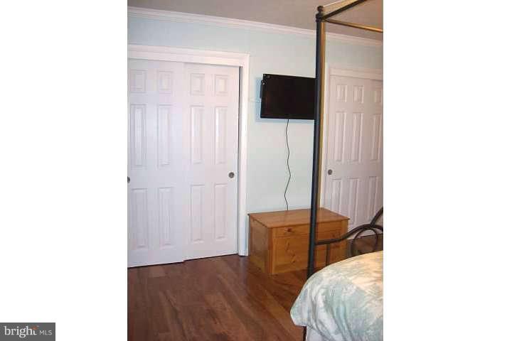 5111 8th Road South, Unit 407 Arlington, VA 22204 - Photo 13 of 15 Bedroom