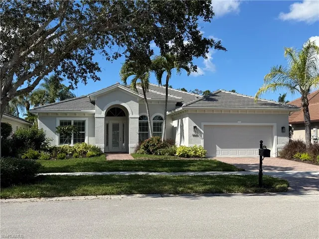 $1,250,000 | 8868 Mustang Island Circle, Naples, FL 34113