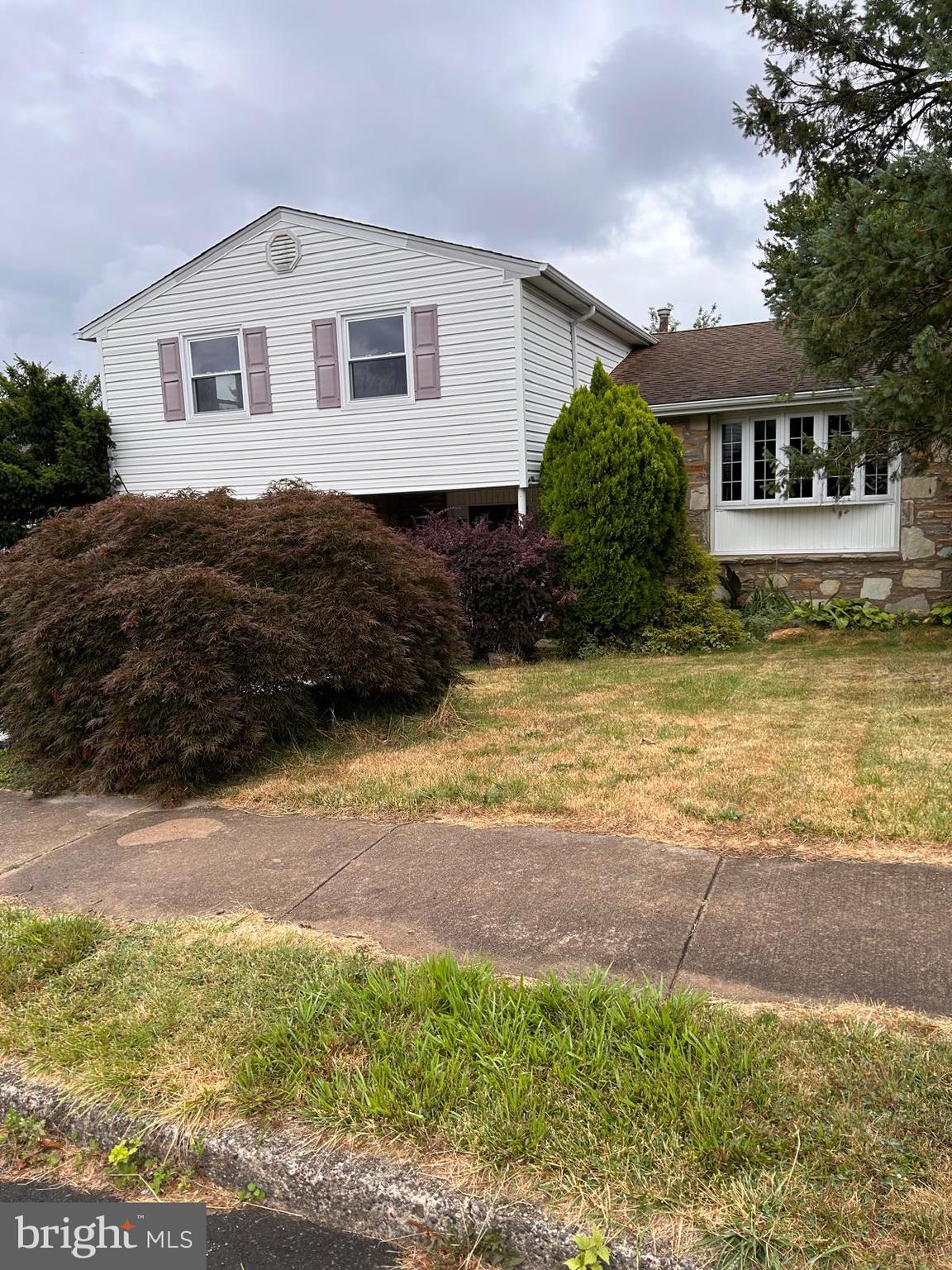 11991 Lockart Road Philadelphia, PA 19116 - Photo 1 of 22 Gallery Image 1