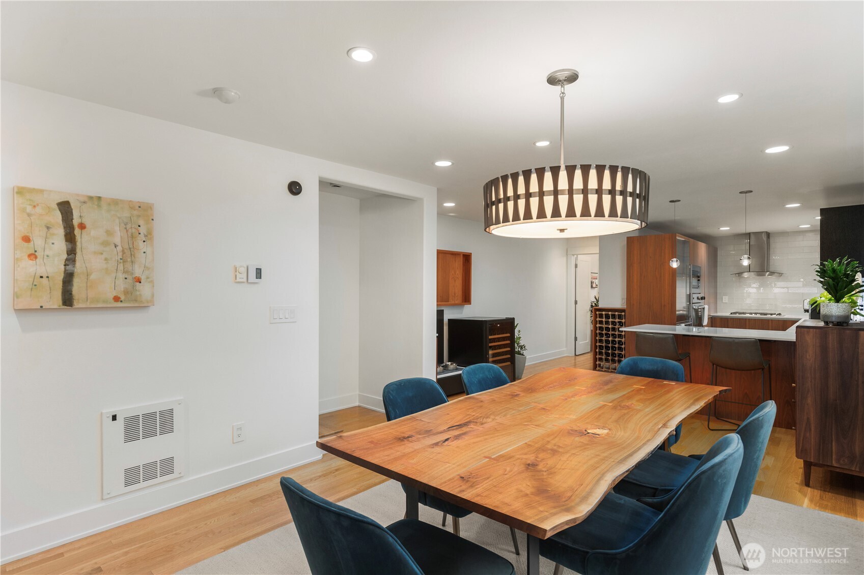 2024 Broadway East Seattle, WA 98102 - Photo 16 of 40