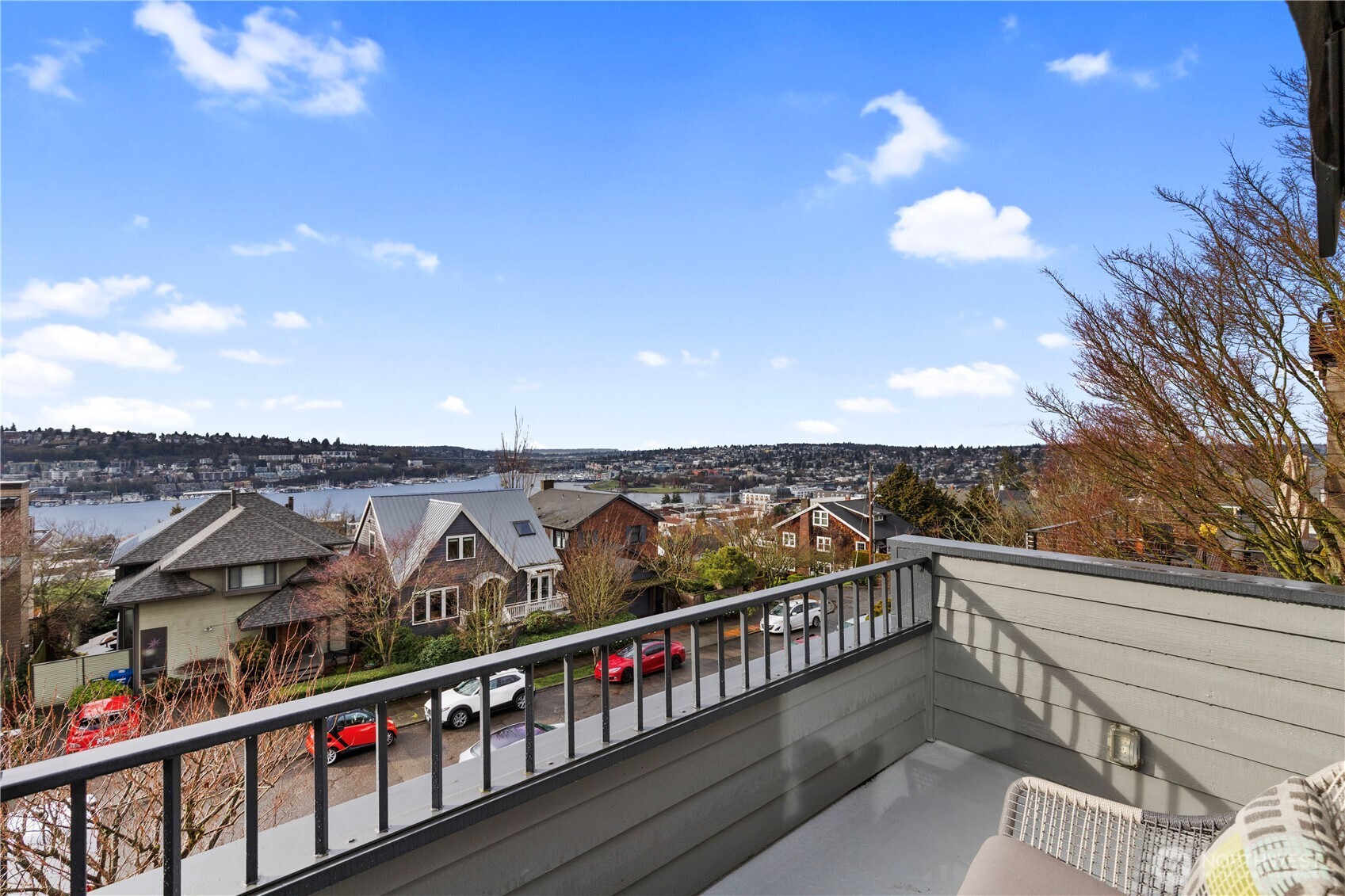 2024 Broadway East Seattle, WA 98102 - Photo 3 of 40