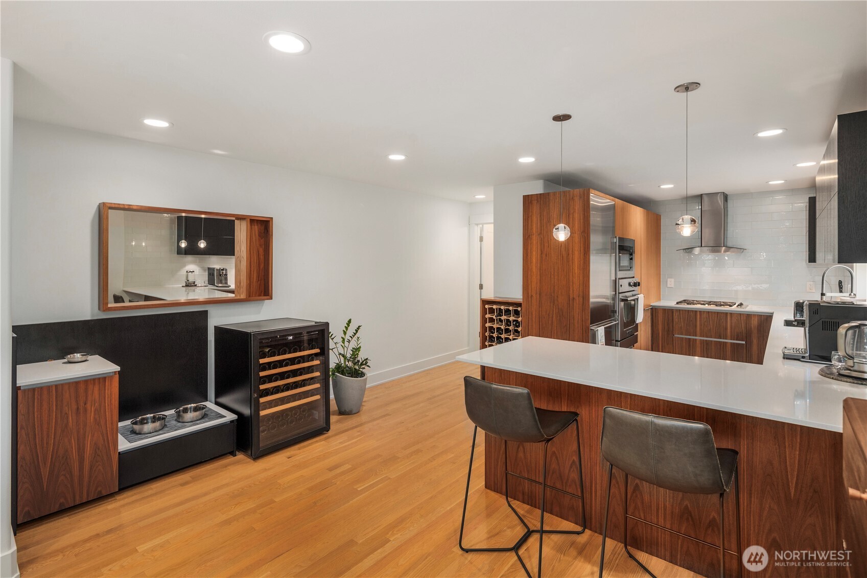 2024 Broadway East Seattle, WA 98102 - Photo 8 of 40