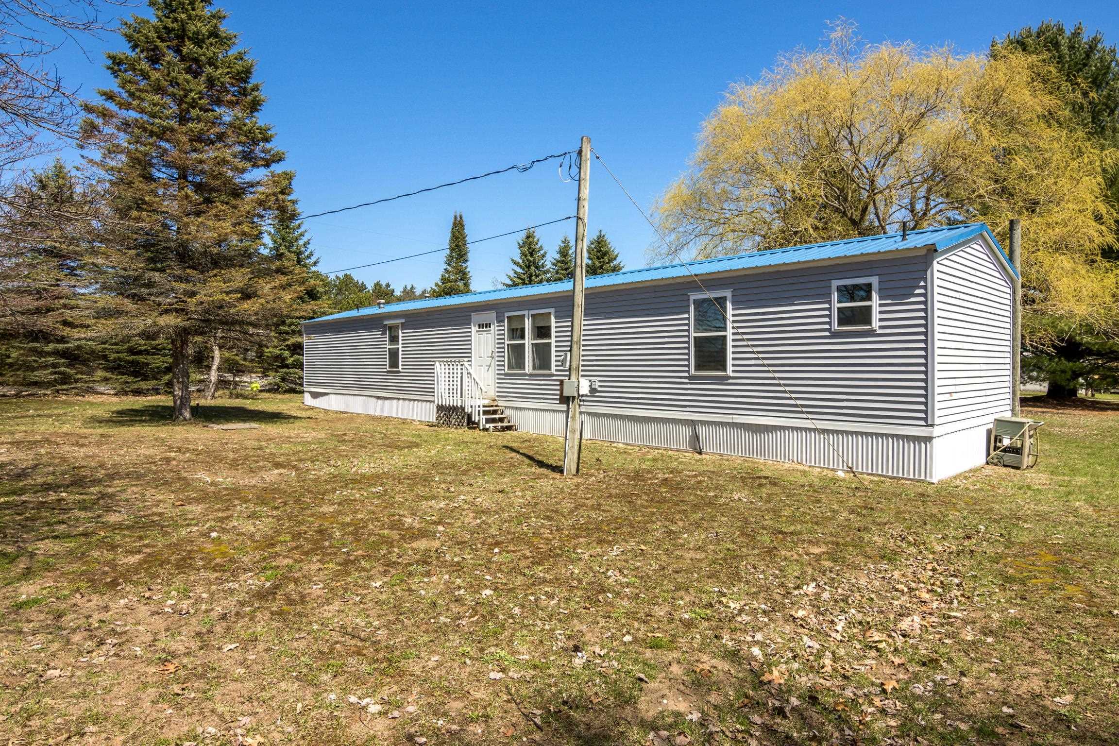 10781 Riley Road Interlochen, MI 49643 - Photo 3 of 27
