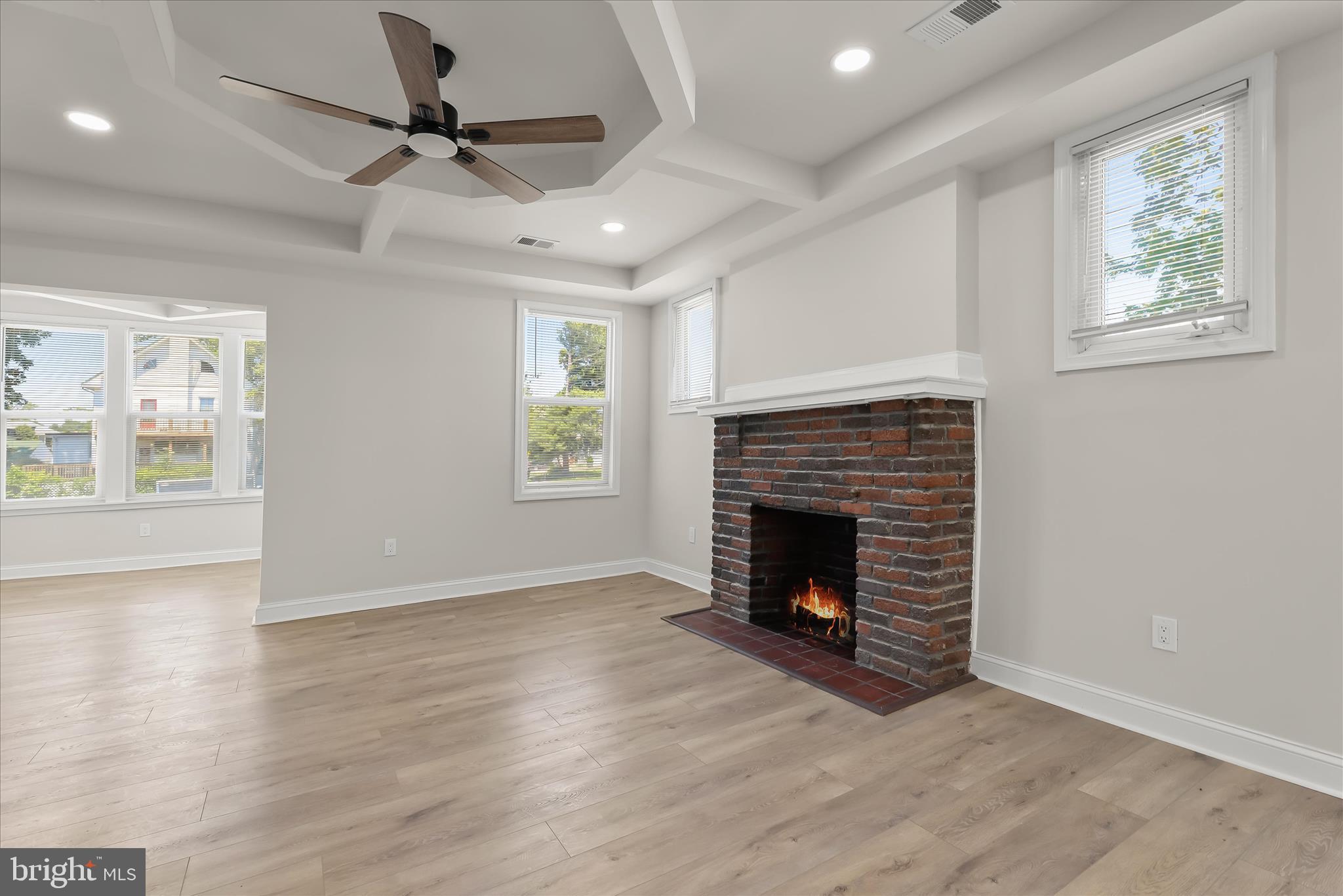 4101 Wentworth Road Baltimore, MD 21207 - Photo 10 of 76 Living Room