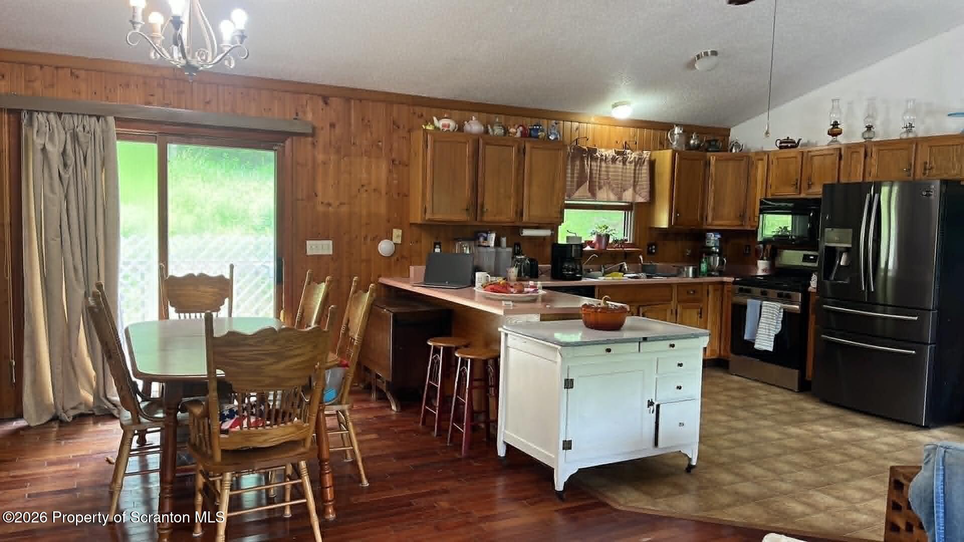 91 Pond Road Lake Ariel, PA 18436 - Photo 3 of 34 Kitchen