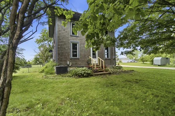 $350,000 | W2995 County Rd Y, Leroy, WI 53050